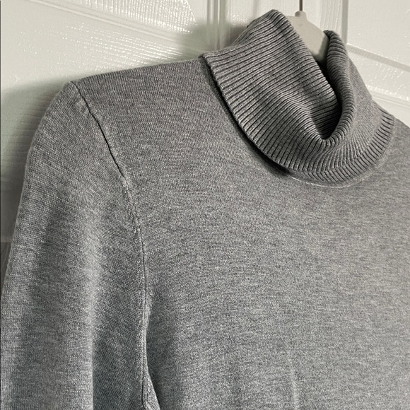 Calvin Klein Sweater Turtleneck Thin Rayon Nylon Casual Grey Gray Women's Small - Picture 3 of 11